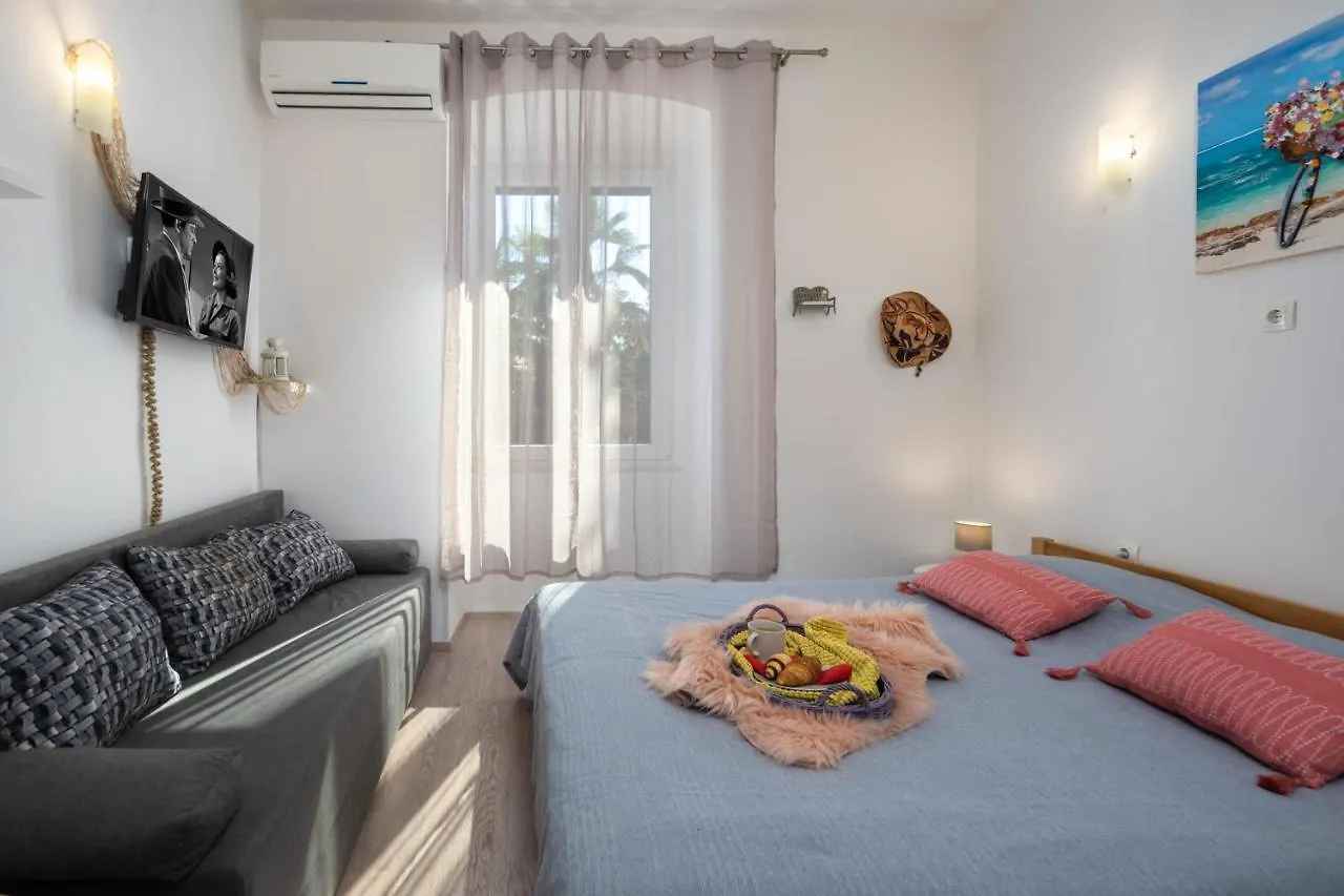 Apartment Naval Studio With Garden Rijeka